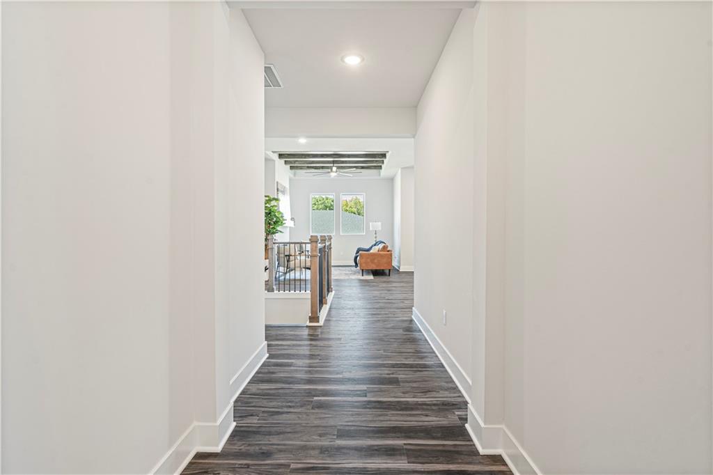 Photo 4 of 1817 Woodward Circle