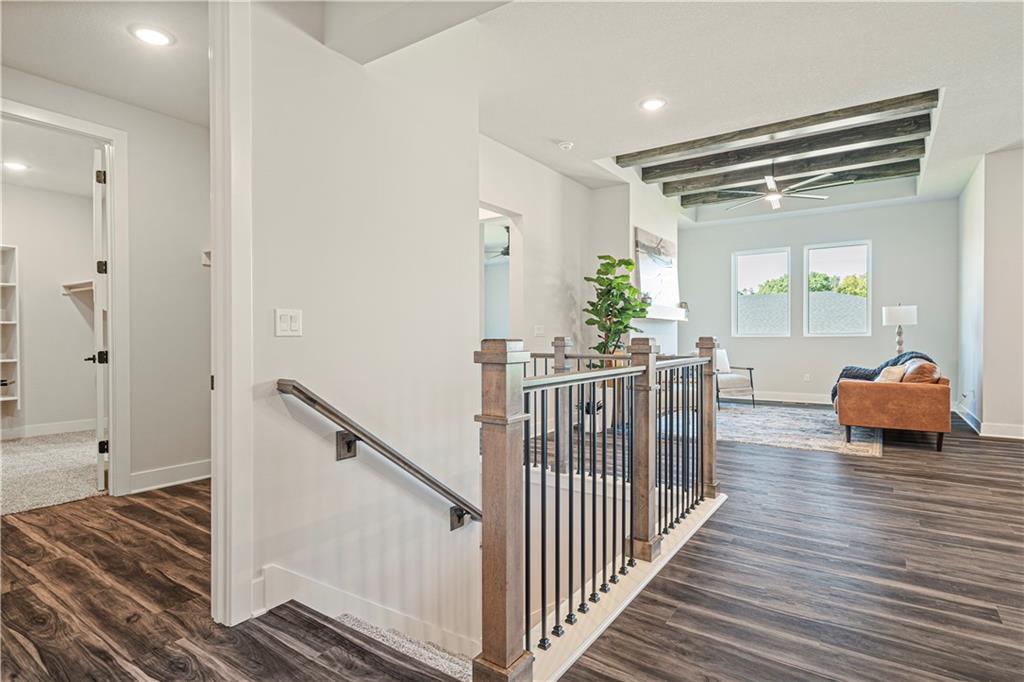 Photo 5 of 1817 Woodward Circle