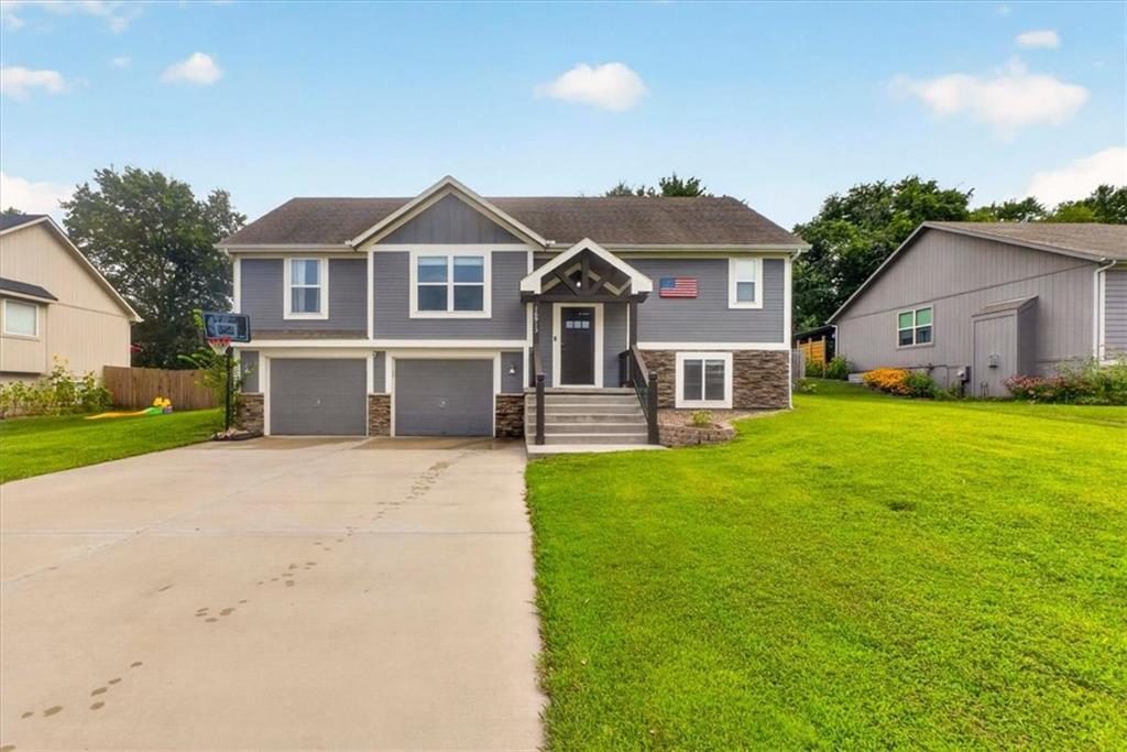 Photo 4 of 16913 Juniper Drive