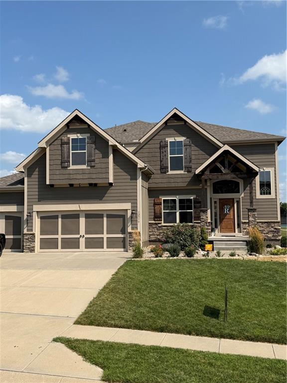Photo of 12975 N Champanel Way in Platte City, MO