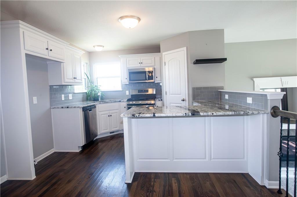 Photo 5 of 8908 NE 117th Terrace
