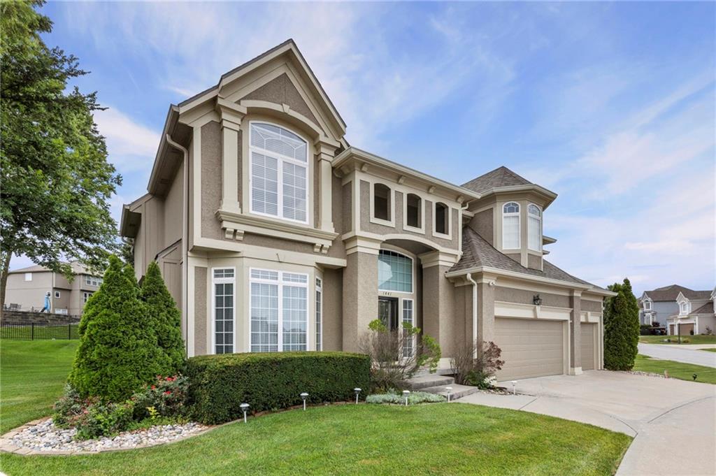 Photo 2 of 1441 NE Daltons Ridge Drive