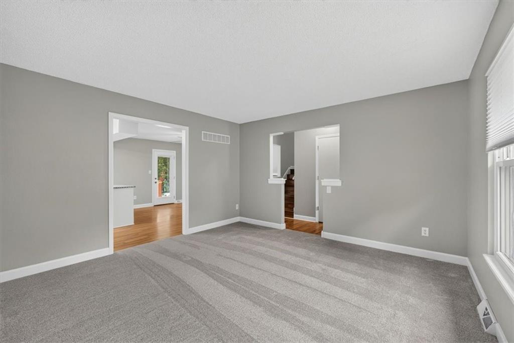 Photo 3 of 17305 E 51st Court S
