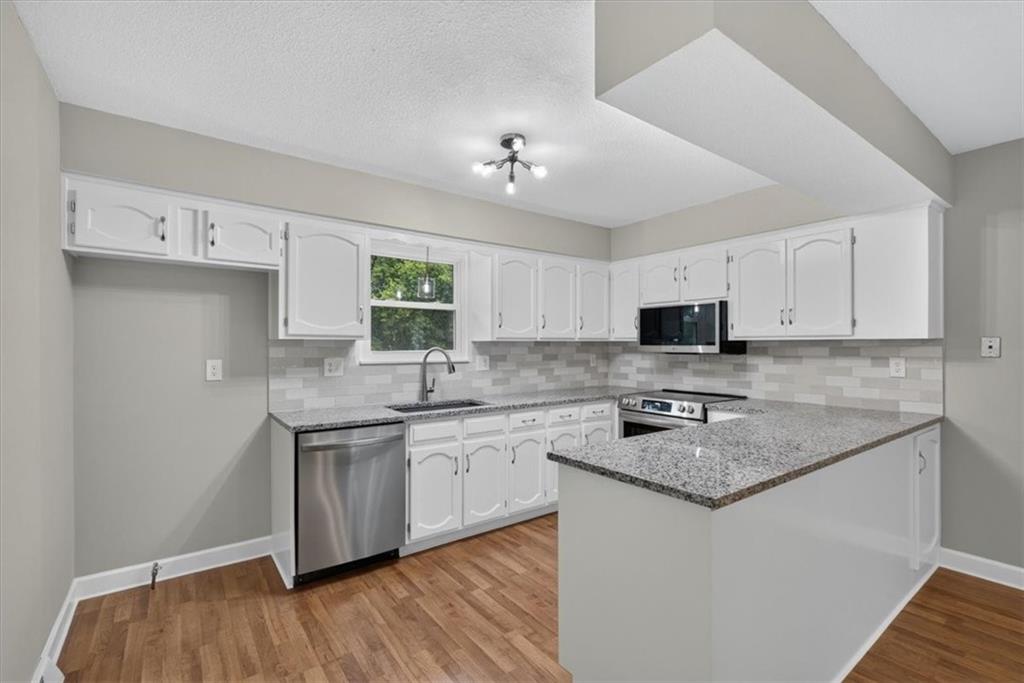Photo 4 of 17305 E 51st Court S