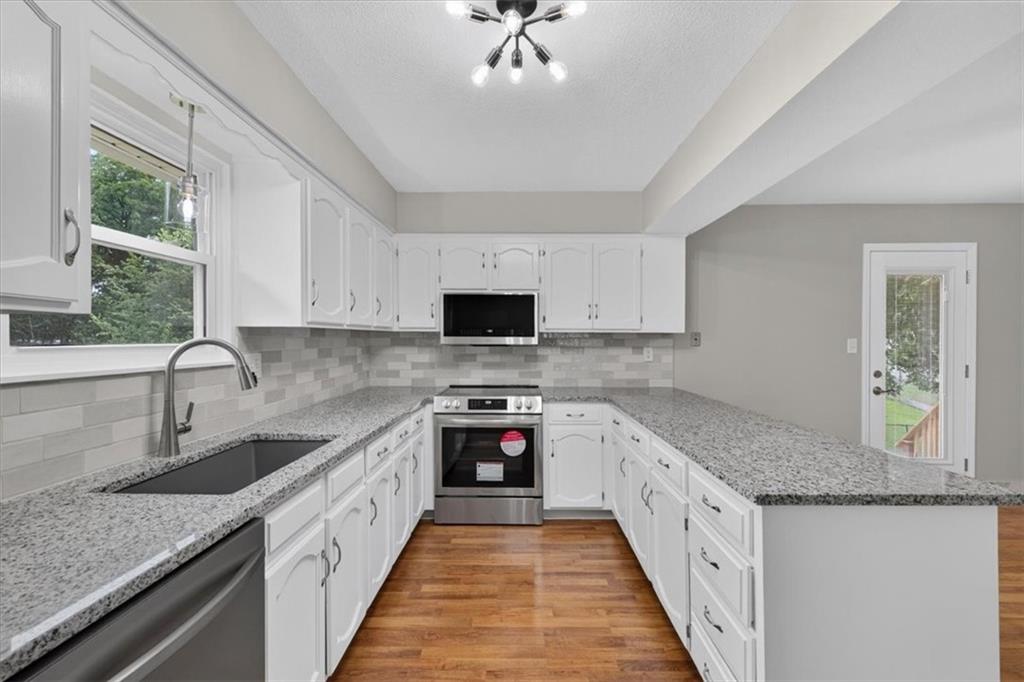 Photo 5 of 17305 E 51st Court S
