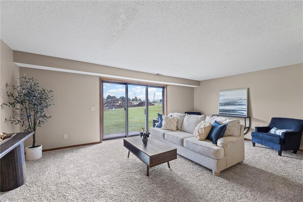 Photo 4 of 1113 Durham Drive