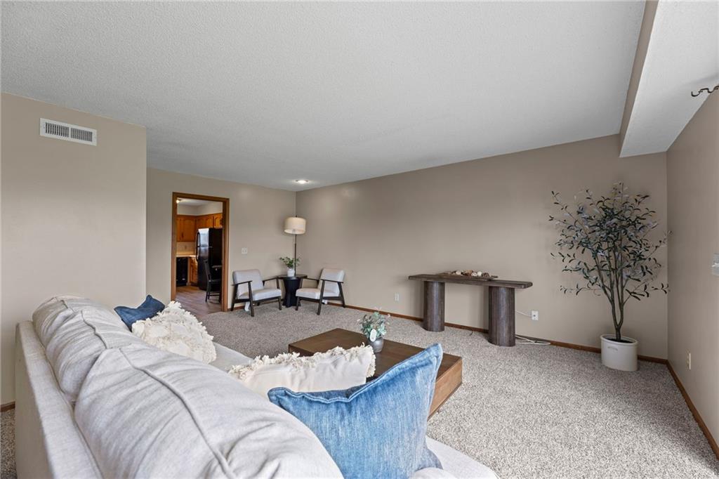 Photo 6 of 1113 Durham Drive
