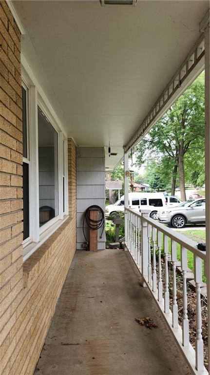 Photo 4 of 2701 S Maybrook Avenue