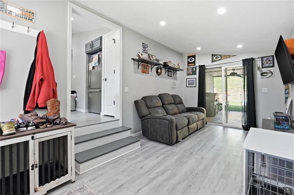 Photo 5 of 1018 S Appleton Avenue