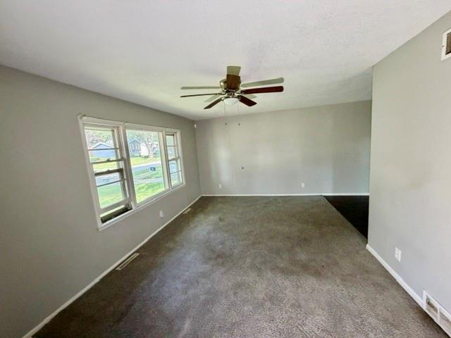 Photo 3 of 7906 E 93rd Street
