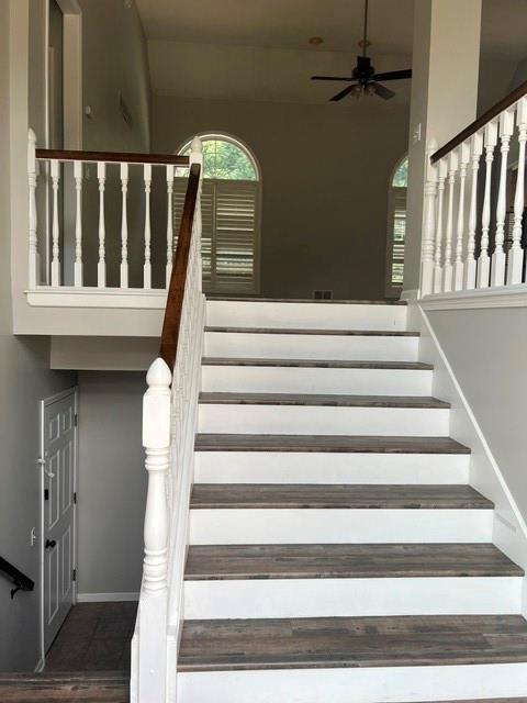 Photo 5 of 4406 Windsor Court