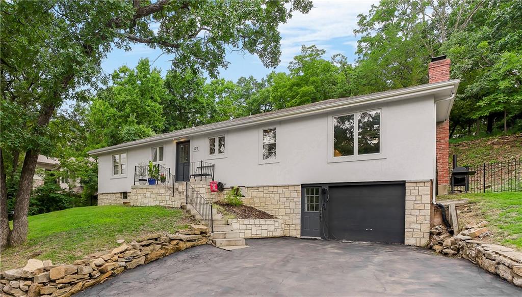 Photo of 170 W Terrace Trail Street