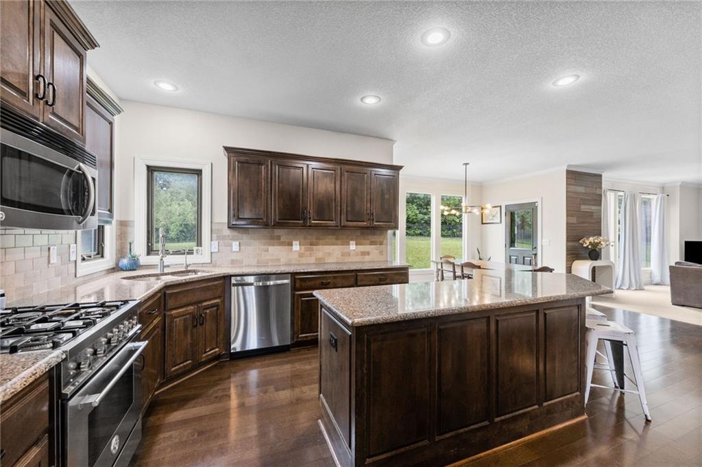 Photo 4 of 14773 S Turnberry Street