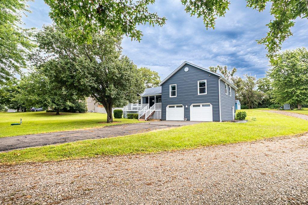 Photo 3 of 3135 N 131st Street