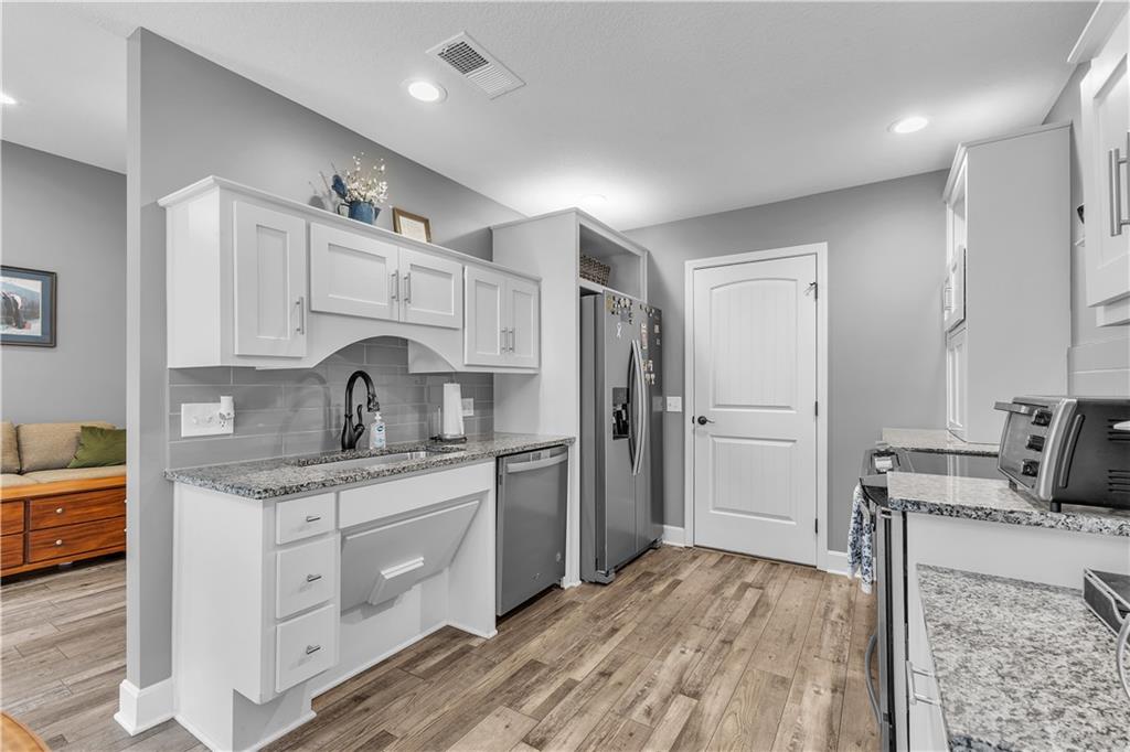 Photo 4 of 12222 N Atkins Avenue
