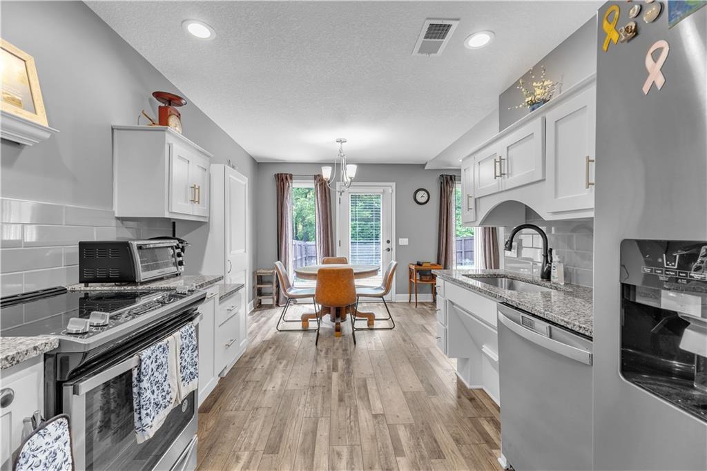 Photo 6 of 12222 N Atkins Avenue