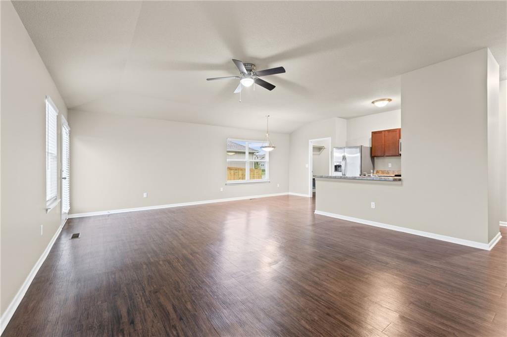 Photo 5 of 734 S Cypress Street