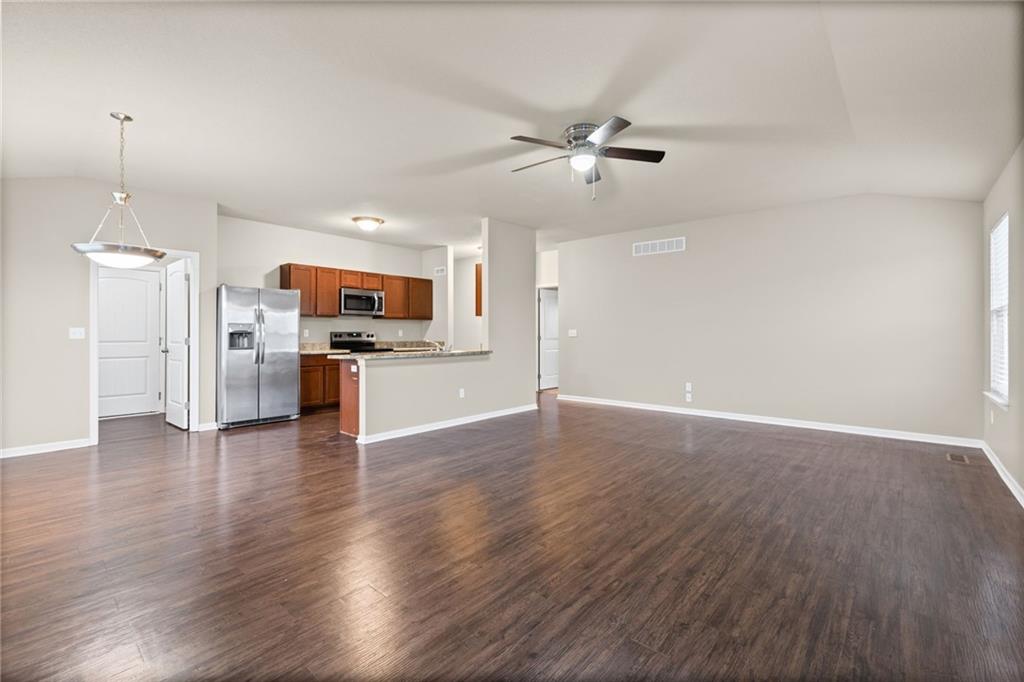 Photo 6 of 734 S Cypress Street