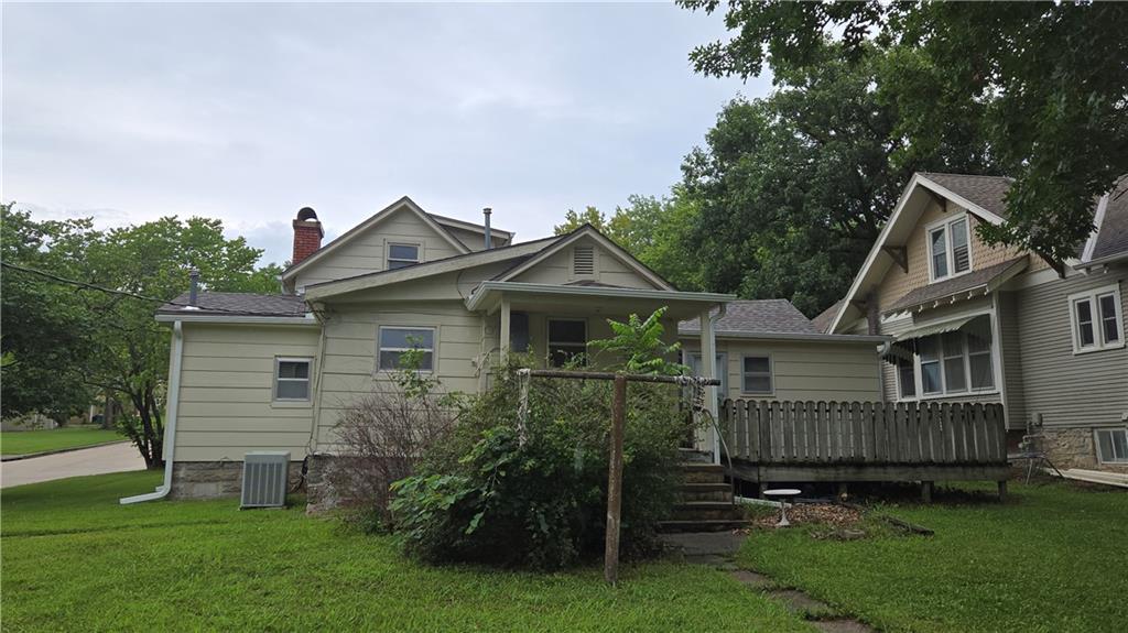 Photo 7 of 501 E Piankishaw Street