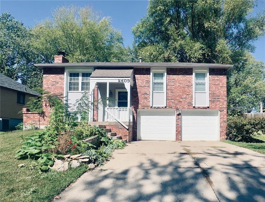 Photo of 2409 NW Salem Court in Blue Springs, MO