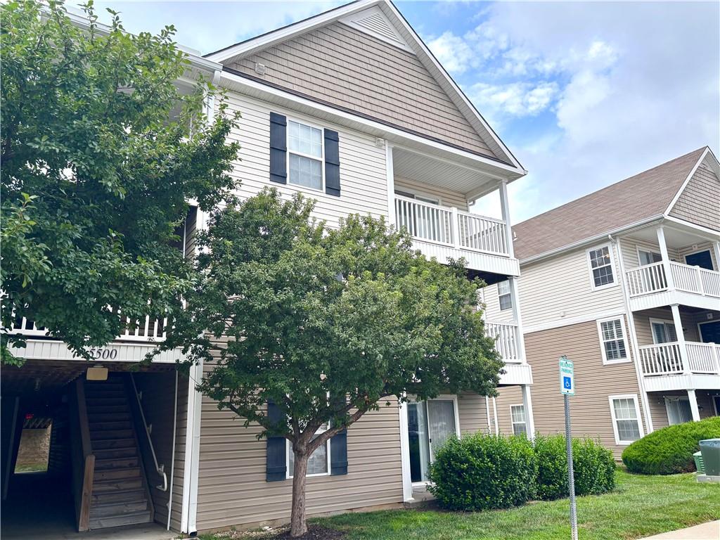 Photo 2 of 5500 NE 80th Terrace #3B