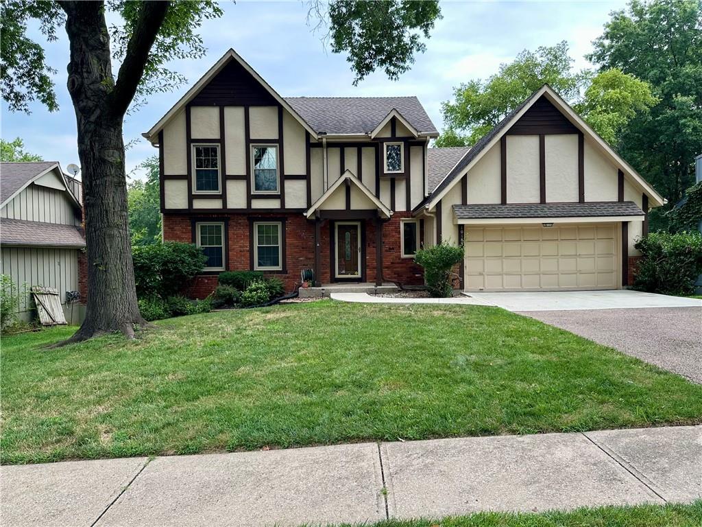 Photo of 10183 Switzer Road in Overland Park, KS
