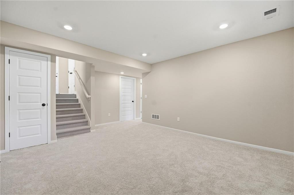 Photo 6 of 1430 S 4th Street E