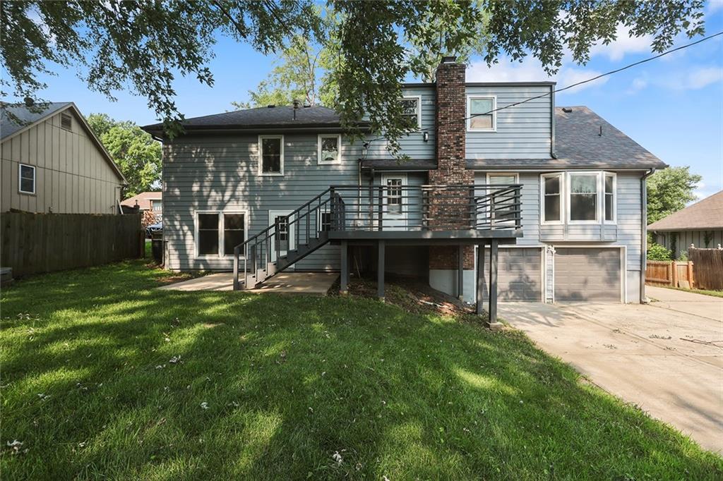 Photo 3 of 920 SW 17th Street