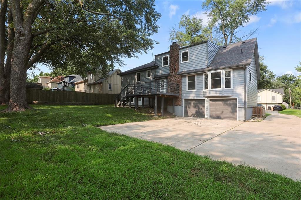 Photo 4 of 920 SW 17th Street