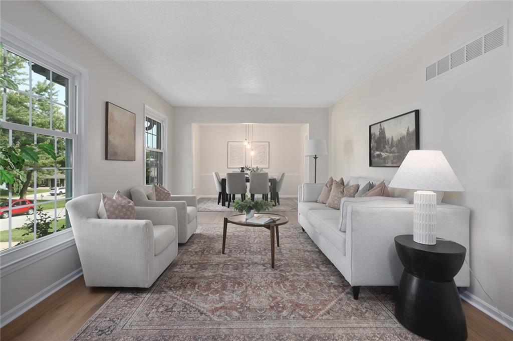 Photo 6 of 920 SW 17th Street
