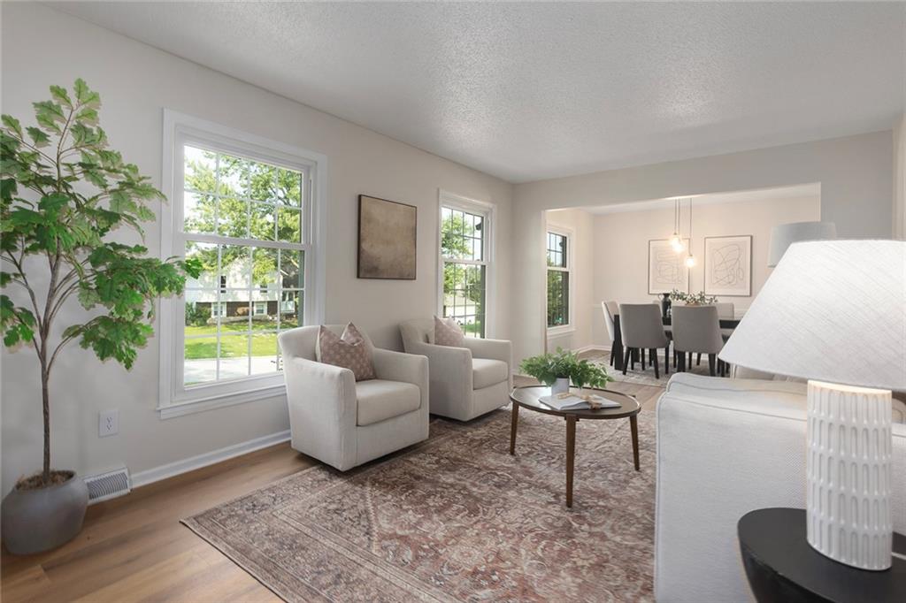 Photo 7 of 920 SW 17th Street