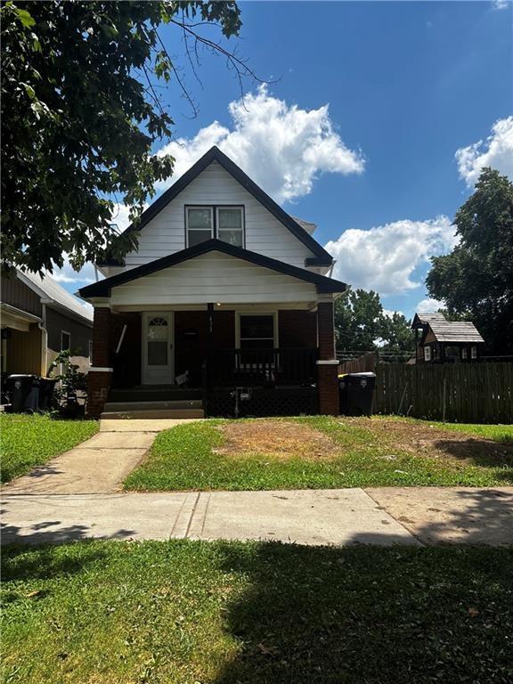 Photo of 433 OAKLEY Avenue in Kansas City, MO