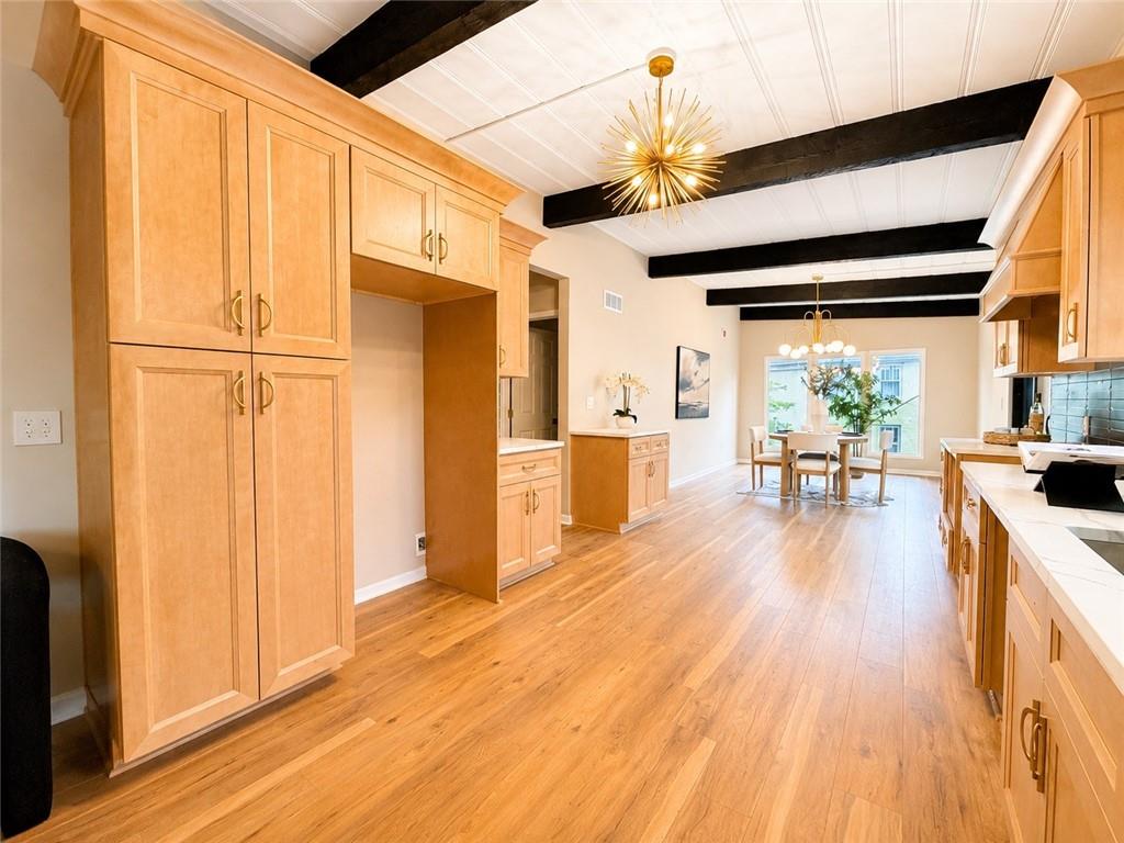 Photo 5 of 1414 Park Court