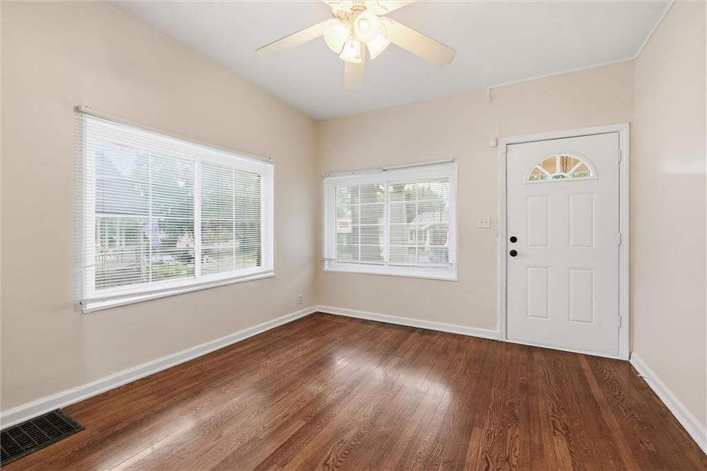 Photo 5 of 6033 Harrison Street