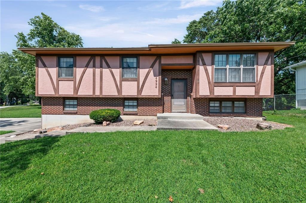 Photo of 4924 Welborn Lane