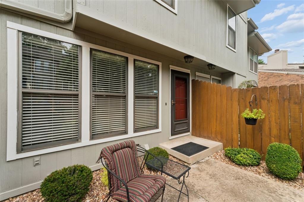 Photo 4 of 5124 W 62nd Street