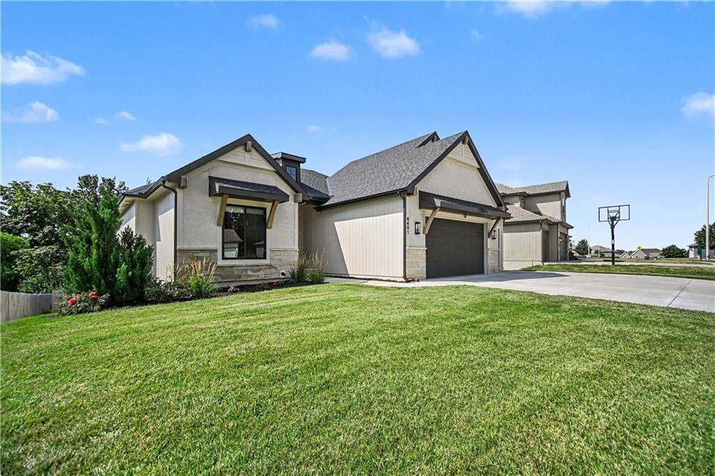 Photo 5 of 4401 NE 88TH Street