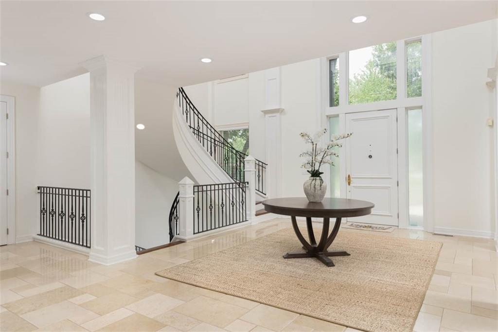 Photo 4 of 3109 W 118th Street