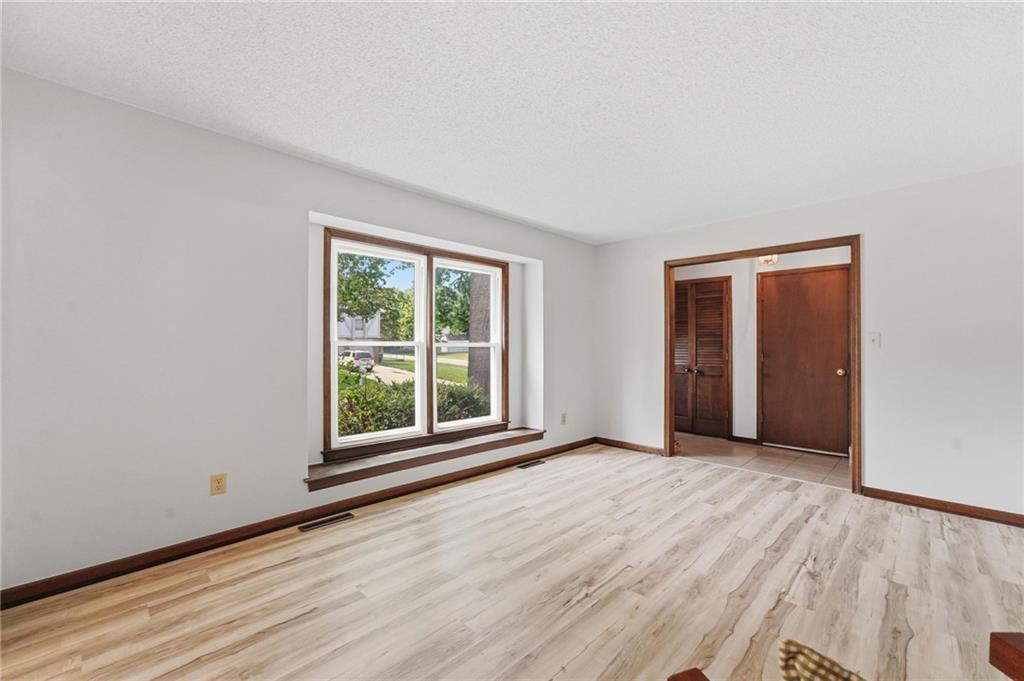 Photo 5 of 400 S NORMANDY Drive