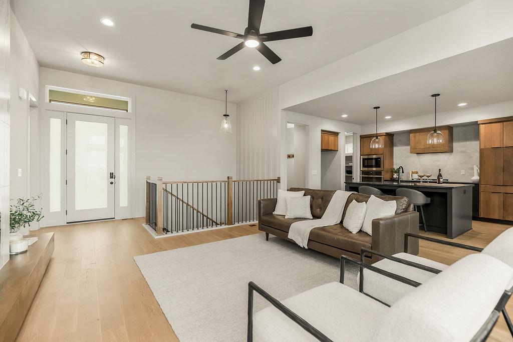 Photo 4 of 7709 N Merrimac Avenue