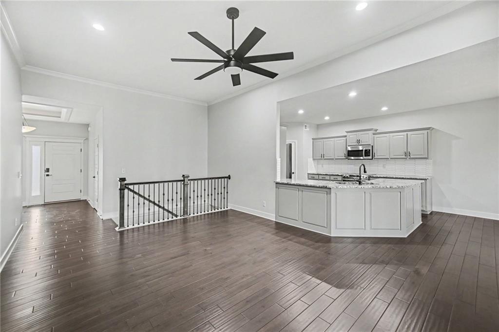 Photo 5 of 10824 N Crystal Avenue