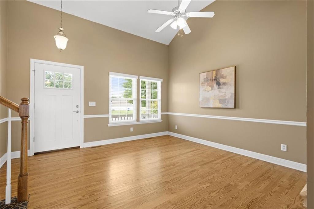 Photo 4 of 1637 SE Dalton Drive