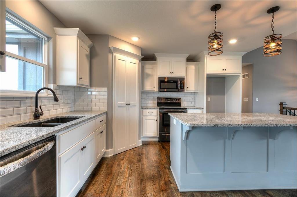 Photo 4 of 507 Skyview Lane