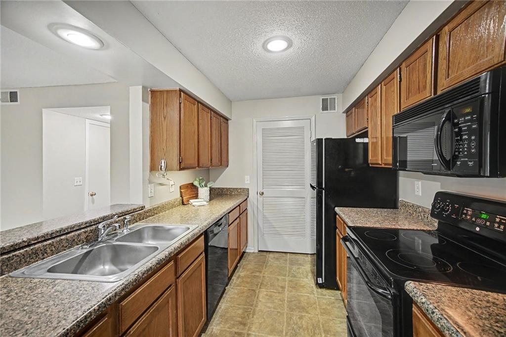 Photo 3 of 11216 Nieman Road #101