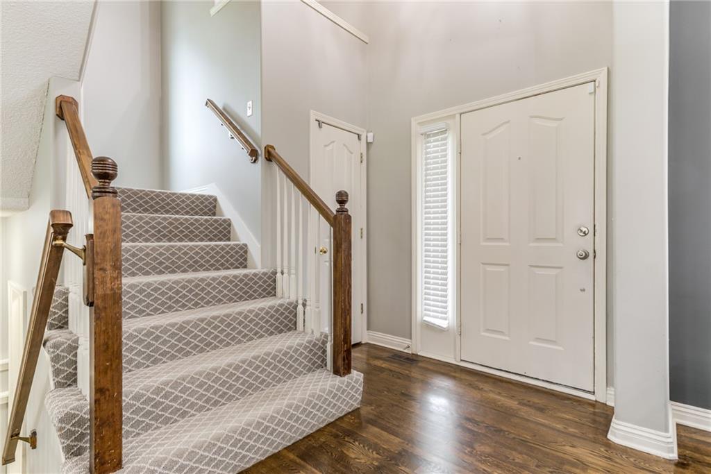 Photo 5 of 14902 Horton Street