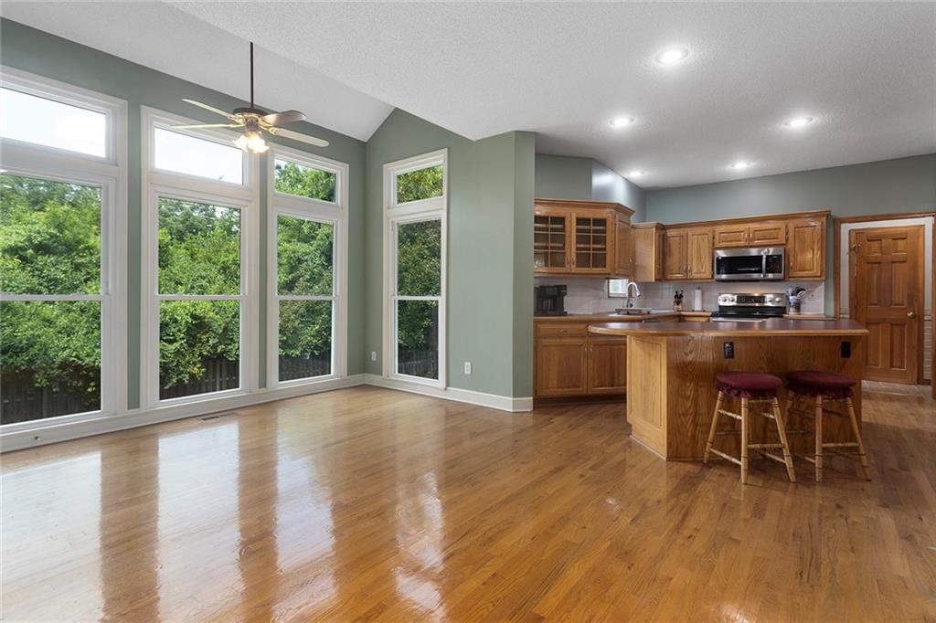 Photo 5 of 18360 W 116th Street