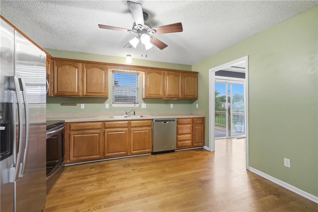 Photo 7 of 14512 Bristol Avenue