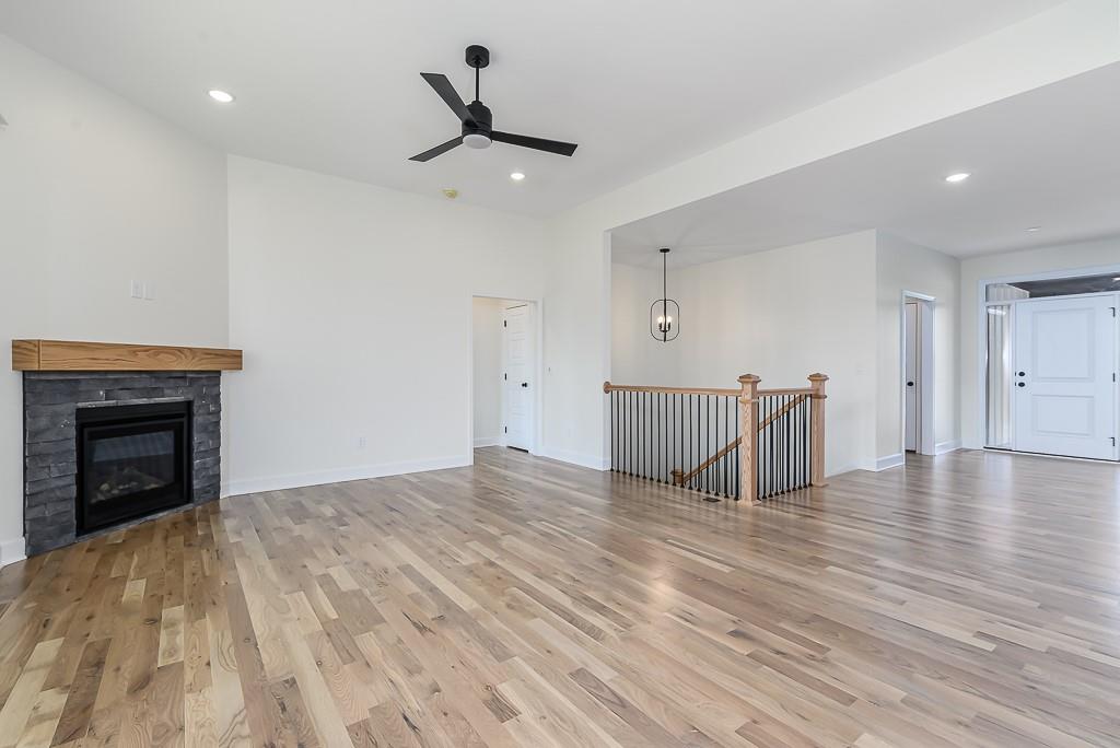 Photo 7 of 15609 Austin Court