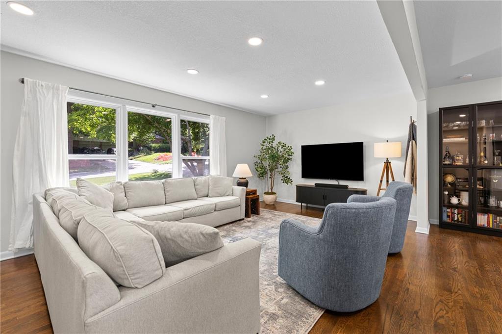 Photo 2 of 8802 Belleview Avenue