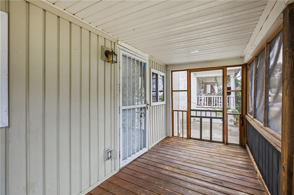 Photo 5 of 2537 Elmwood Avenue